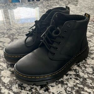 Working boots 🥾 they are semi used but in great condition.